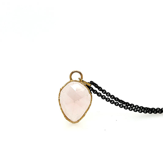 ROSE QUARTZ GOLD PENDANT
Delicately pink oval shaped rose- cut Rose Quartz is set in a handmade 18kt repurposed yellow gold bezel pendant. It hangs perfectly on an 18" blackened sterling silver chain.