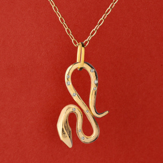 ODYSSEY SNAKE PENDANT