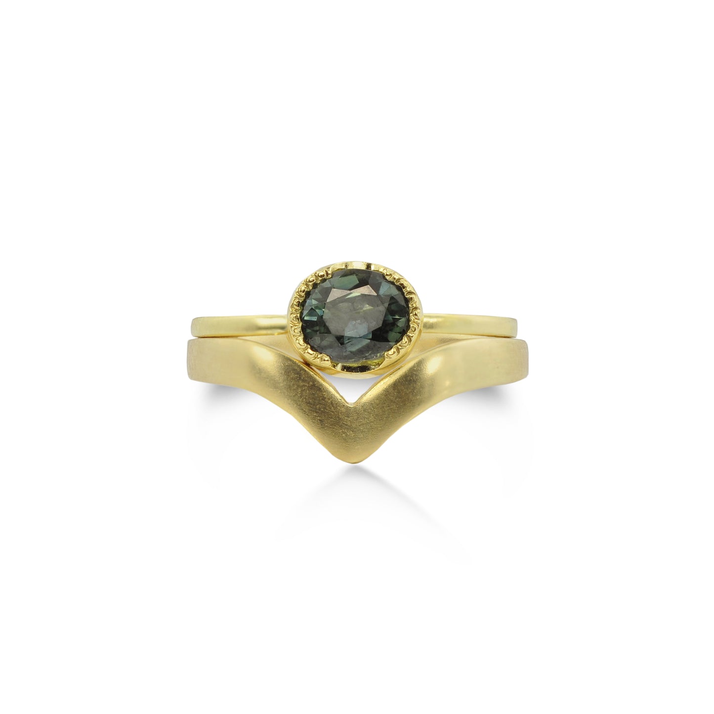 CONIFEROUS SAPPHIRE RING