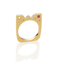 Our Flat Ring Collection was designed to be different - and to help us appreciate what is important in life, simplicity and the beauty of life itself. 

Based simply on the unadulterated love for design, minimalism and luxury.

The gemstone  in the Square Flat Ring ;is set through instead of on top so it catchs the light and your eye when you move your hands.

